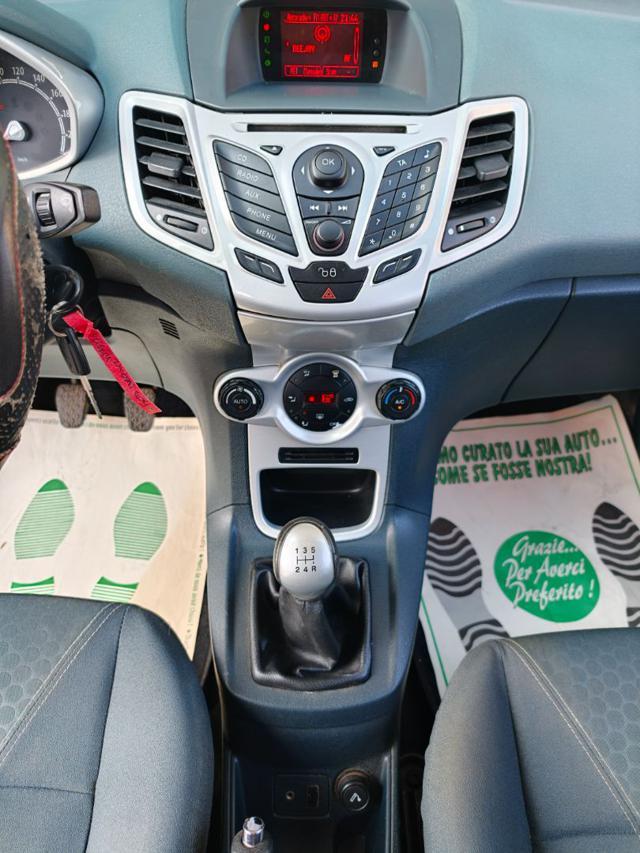 FORD Fiesta 1.2 Benzina 5 porte ( DISTRIBUZIONE FATTA )