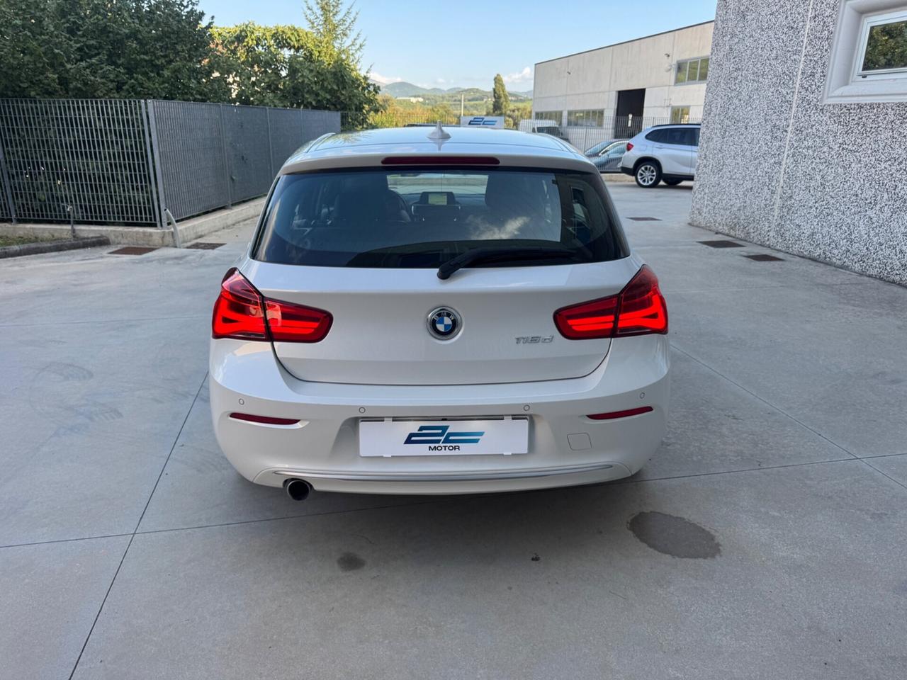 Bmw 116 116d 5p. Urban NEOPATENTATI