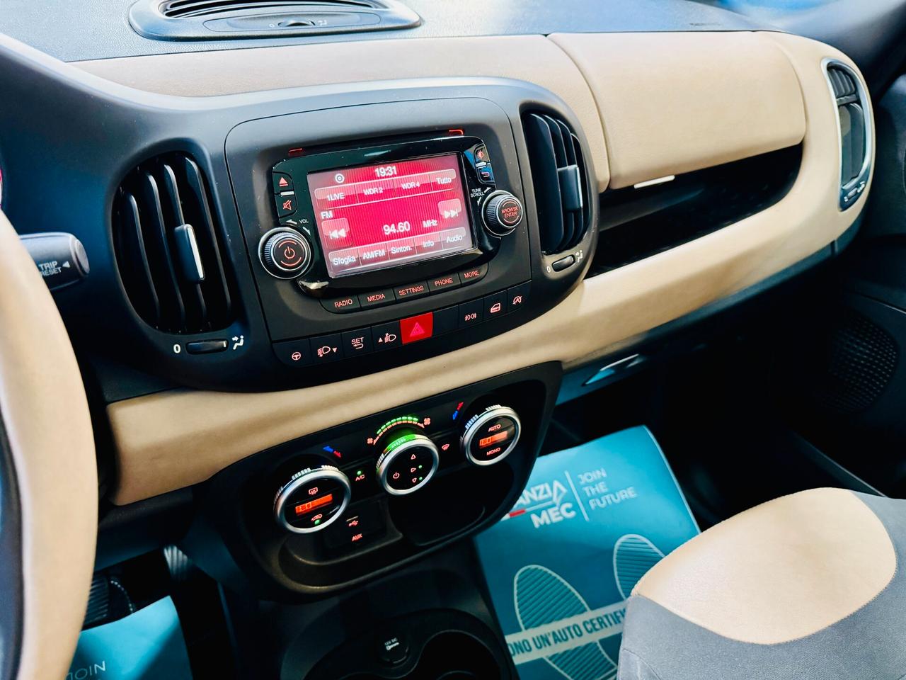 Fiat 500L 105CV 0.9 TwinAir Lounge / Pano / Touch