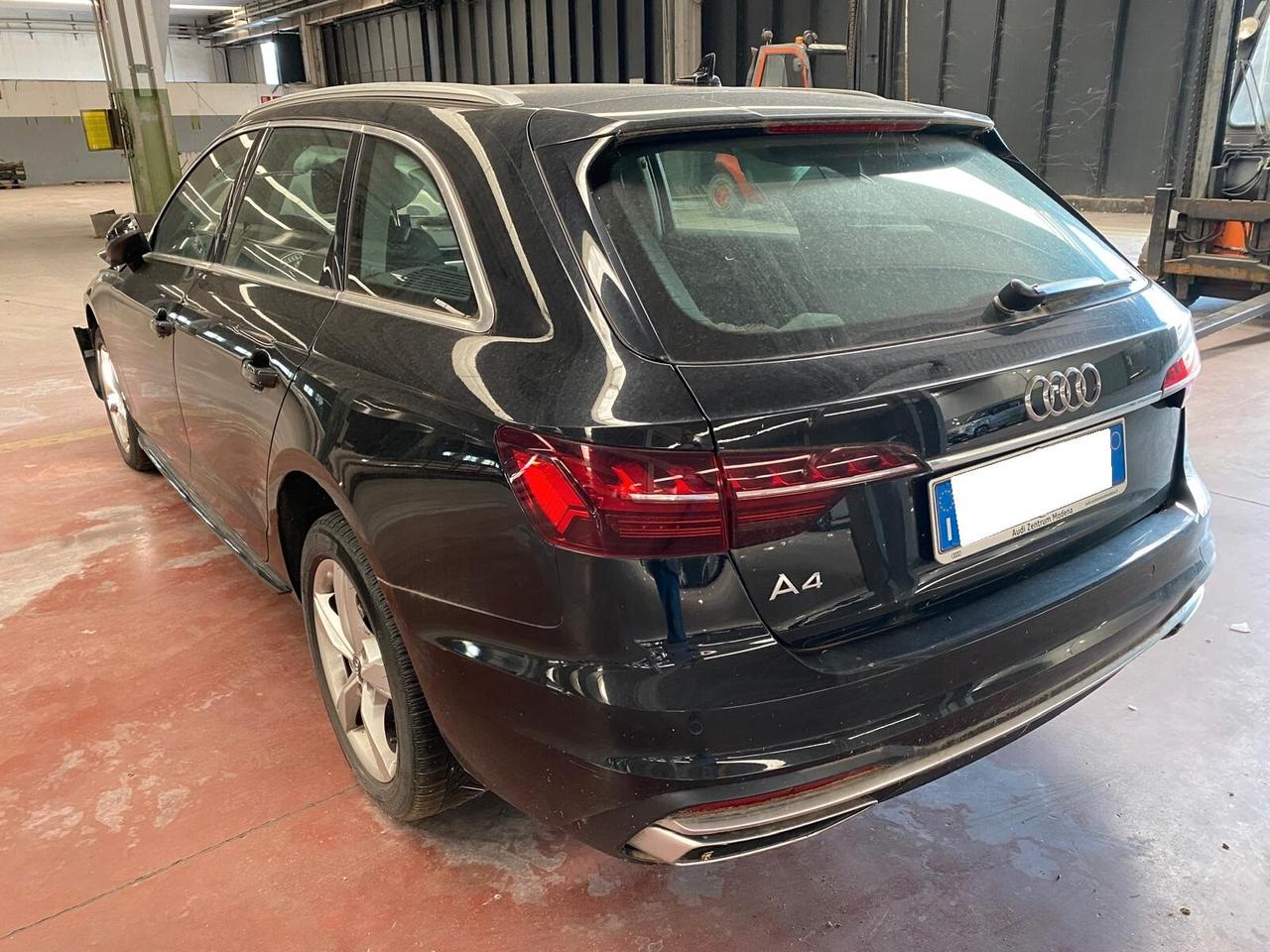 Audi A4 Avant 40 2.0 tdi 190cv s-tronic