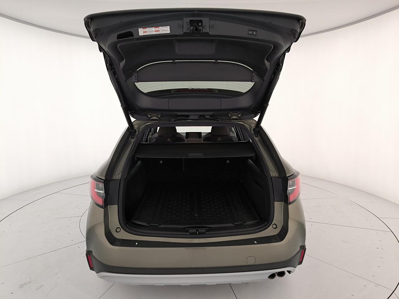 Toyota Corolla touring sports 2.0h trek cvt