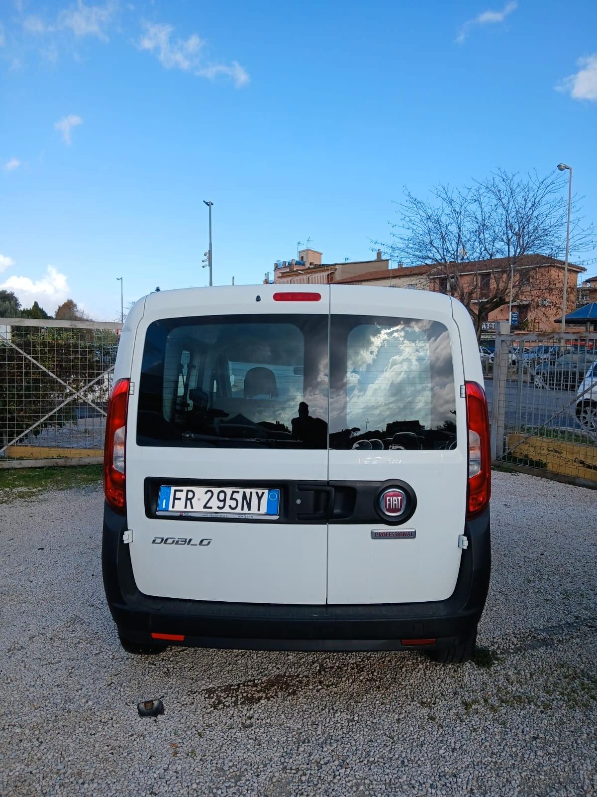 Fiat Doblo 5 posti autocarro 1.3 MJT PC Combi N1 SX