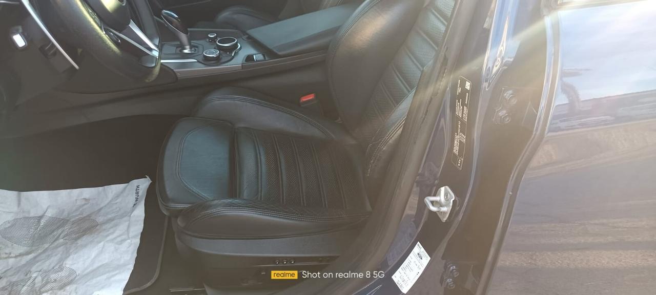 Alfa Romeo Giulia 2.2 Turbodiesel 210 CV AT8 AWD Q4 Veloce (Auto Conto Vendita)