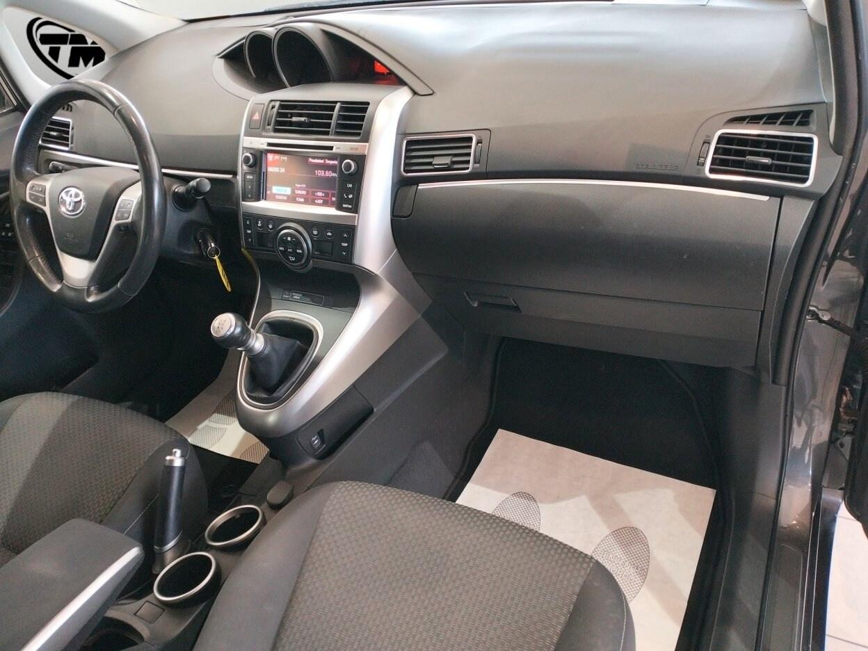 TOYOTA Verso Verso 2.0 D Active 7 posti