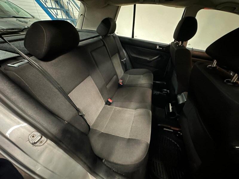 VOLKSWAGEN Golf 4ª serie Golf 1.6 16V cat 5 po...