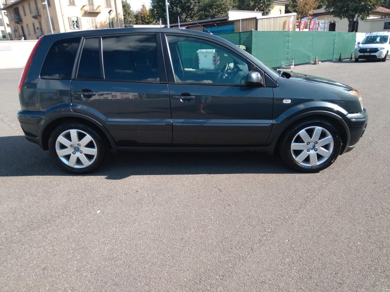Ford Fusion 1.6 TDCi 90cv diesel 5p. Collection x neopatentati