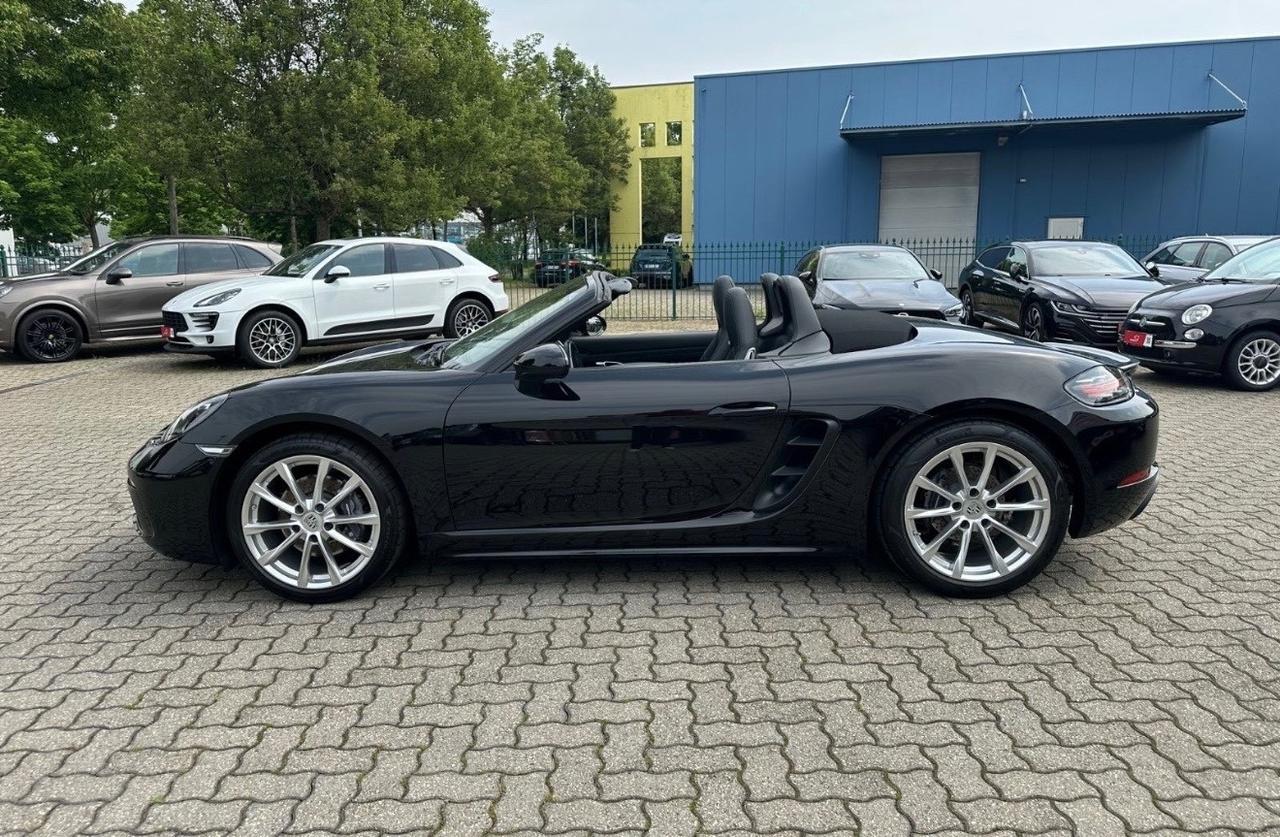 Porsche 718 Spyder Boxster 2.0 T