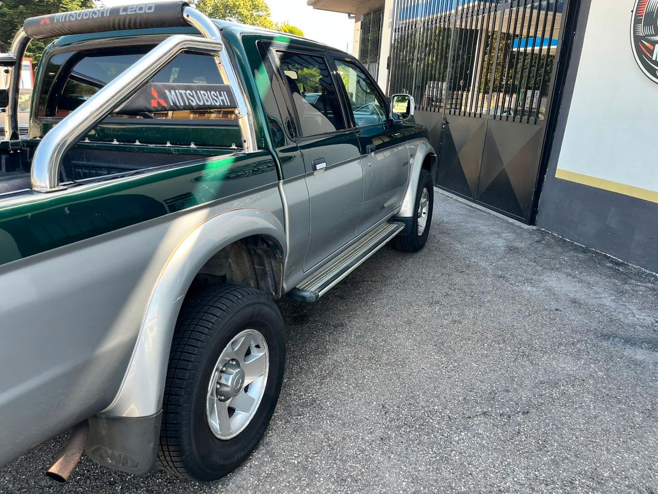 Mitsubishi L200 2.5 TDI 4WD Doppia cabina