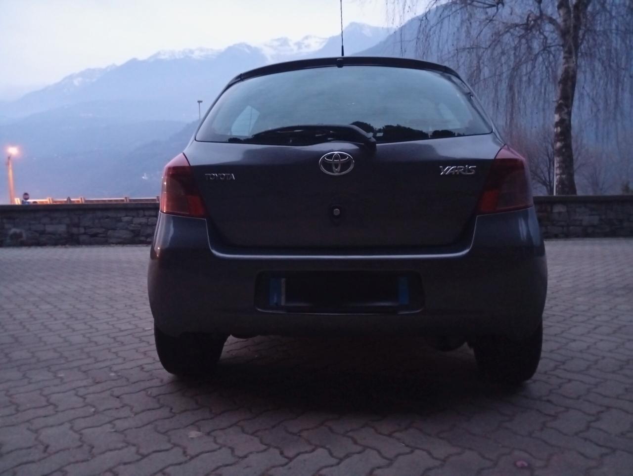 Toyota Yaris 1.3 5 porte Sol