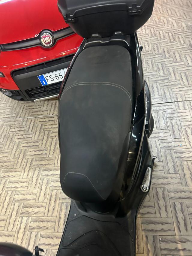 YAMAHA Xenter 150 SCOOTER RUOTE ALTE