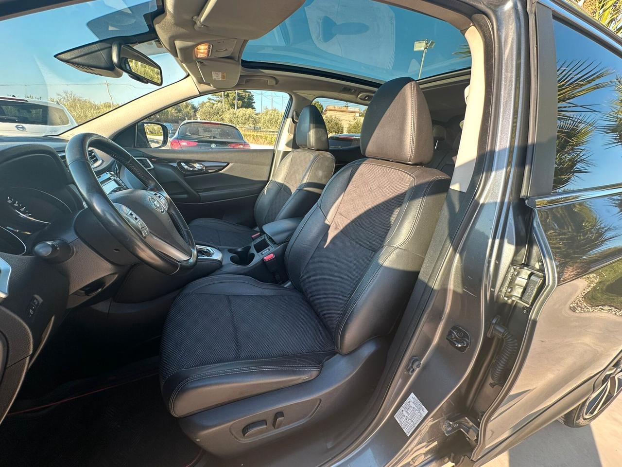 Nissan Qashqai 1.6 dCi 130 CV 360 Automatic.
