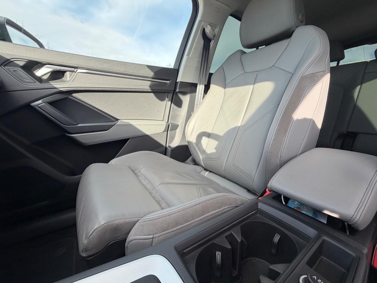 Audi Q3 40 TDI quattro S tronic line edition