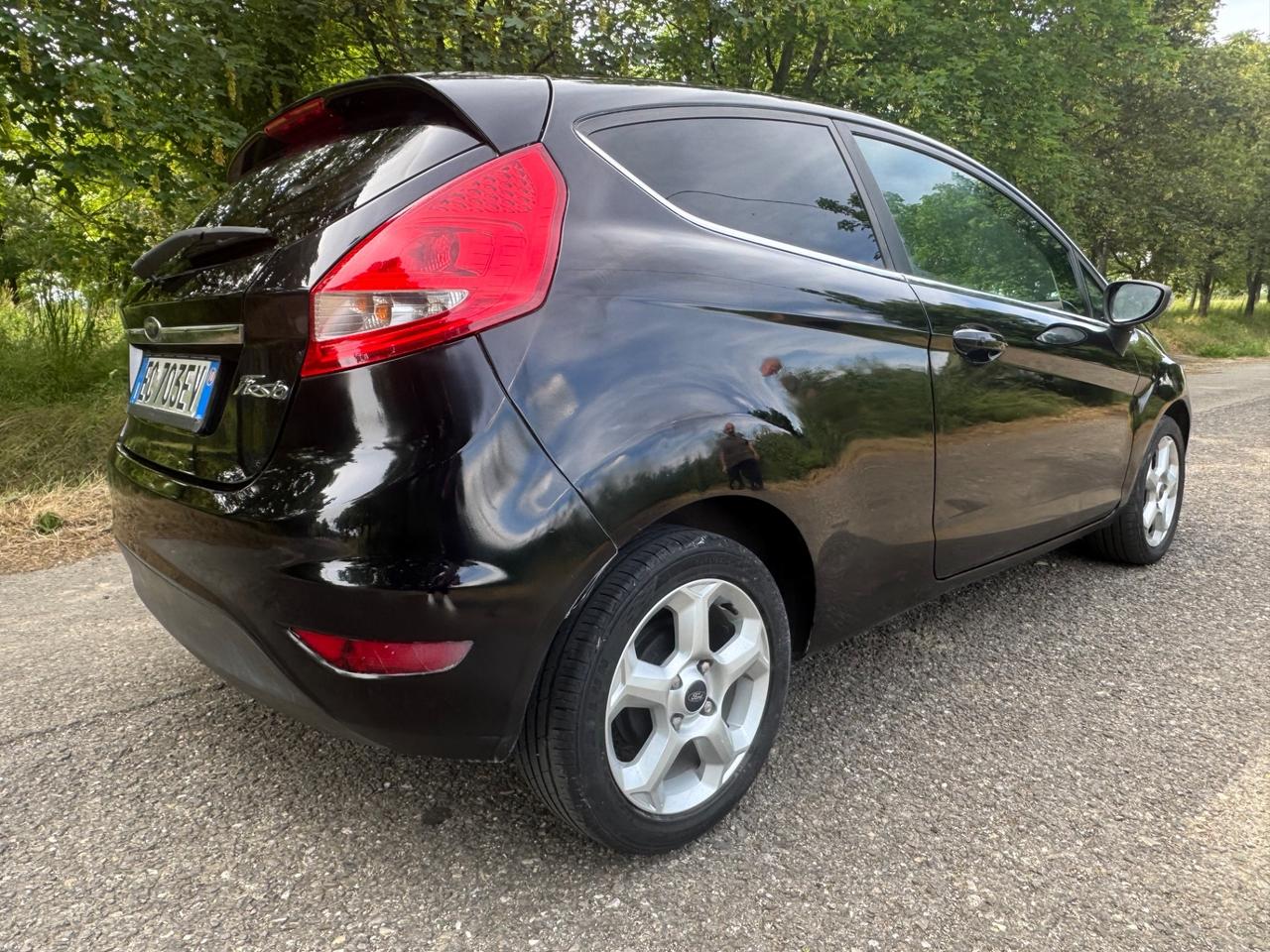 Ford Fiesta 1.2 60CV 3p. titanium