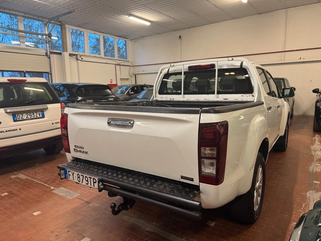 Isuzu D-Max 1.9 Crew Cab Solar 4WD A/C