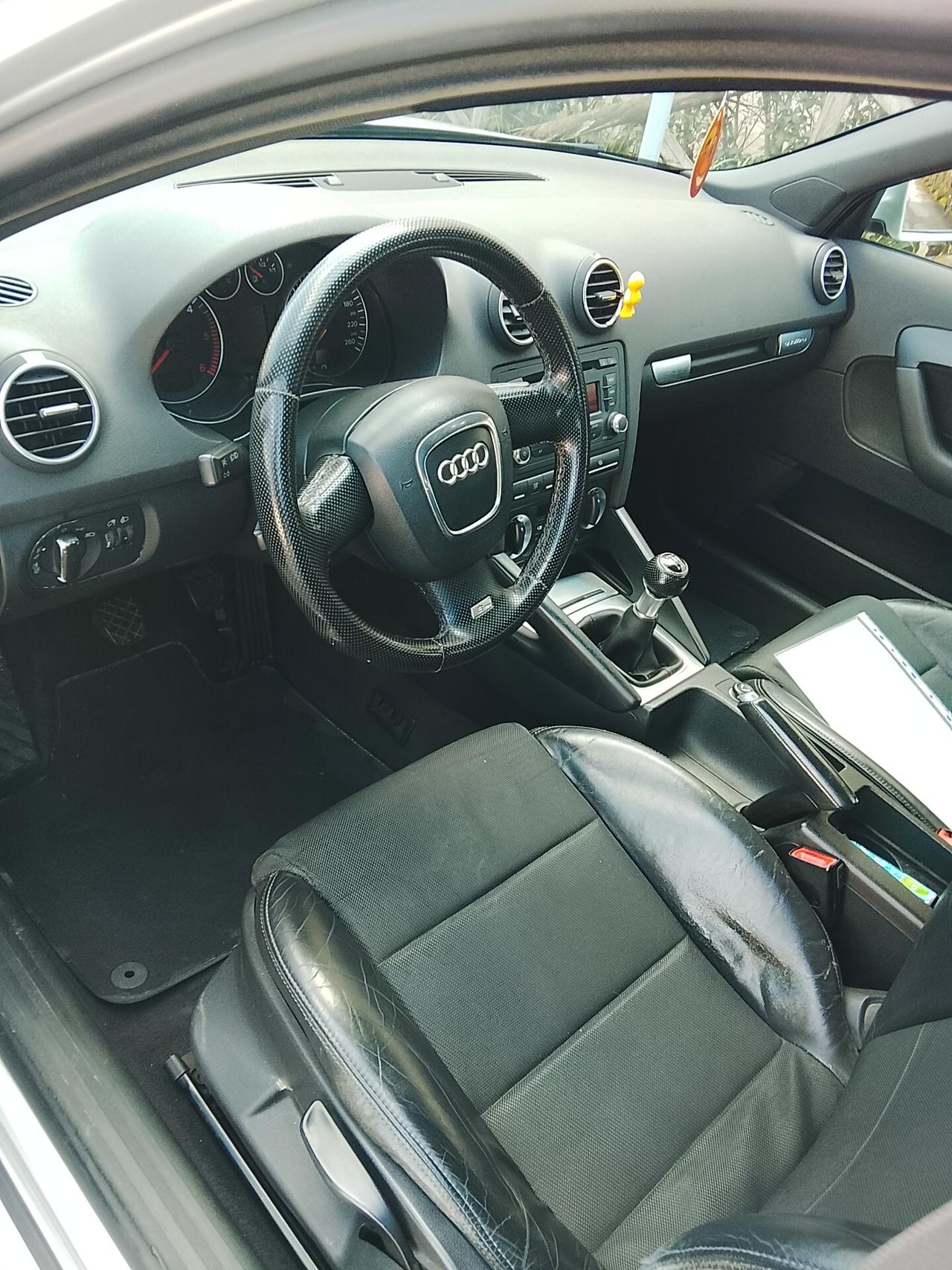 Audi A3 SPB 2.0 16V TDI quattro Ambition