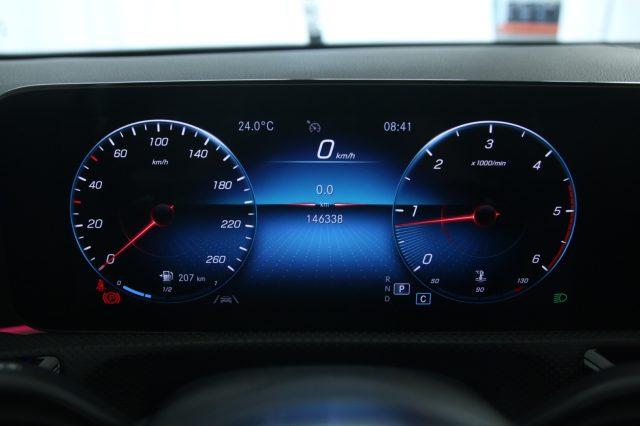 MERCEDES-BENZ A 180 d Automatic Premium Fari LED High Performance