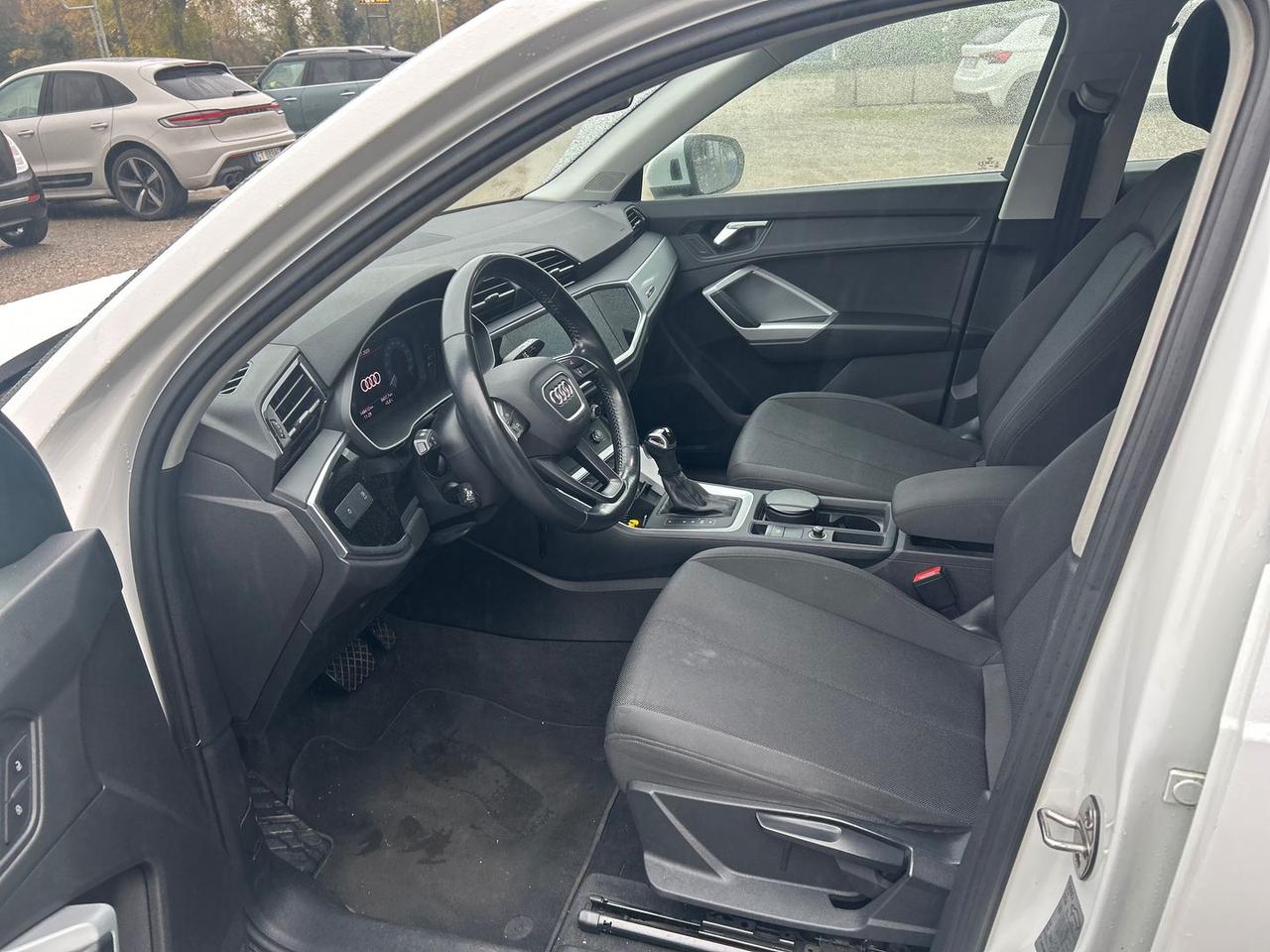 Audi Q3 Business 2.0 35 TDI #7993