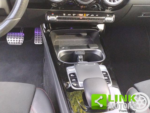 MERCEDES-BENZ A 220 Premium AMG