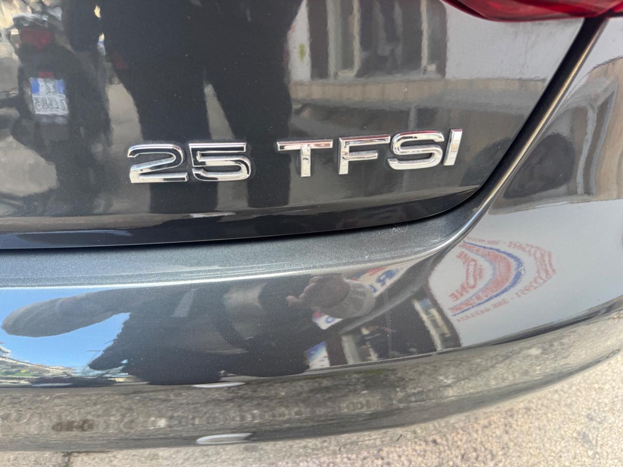 Audi A1 SPB 25 TFSI S line edition