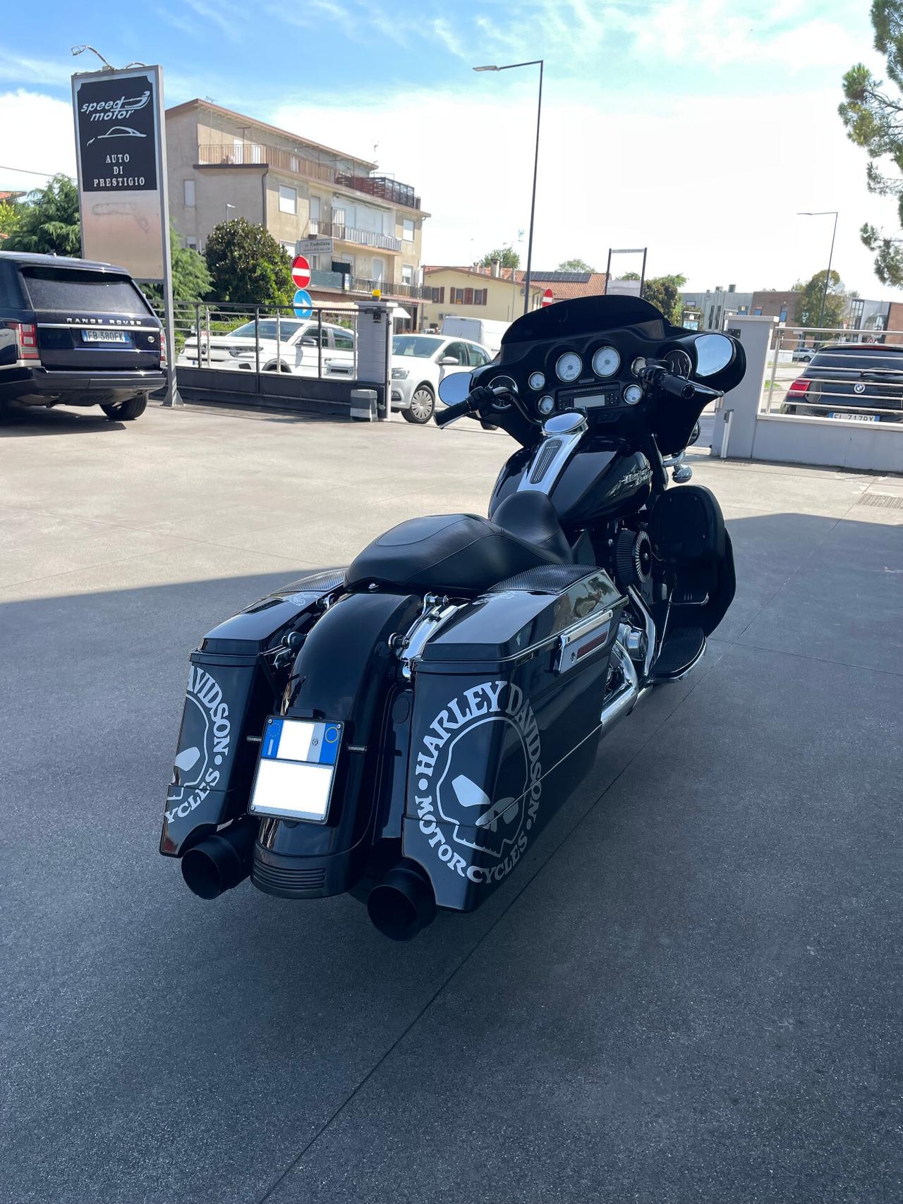 Harley-davidson Touring Street Glide Twin Cam 96 Six Speed con molti accessori sosp.Ohlins