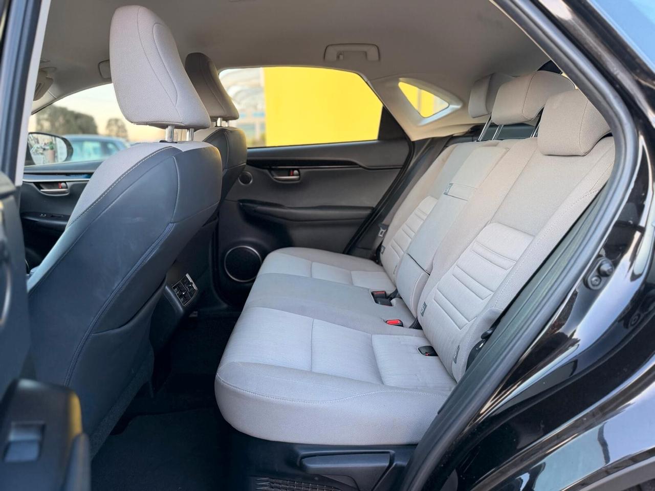 Lexus NX 300h Hybrid Executive