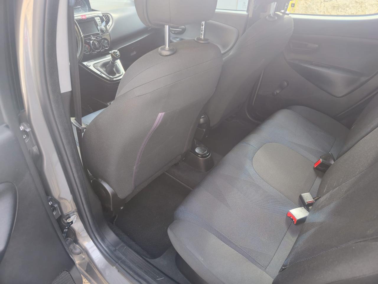 Lancia Ypsilon 1.2 69 CV 5 porte GPL Ecochic Gold