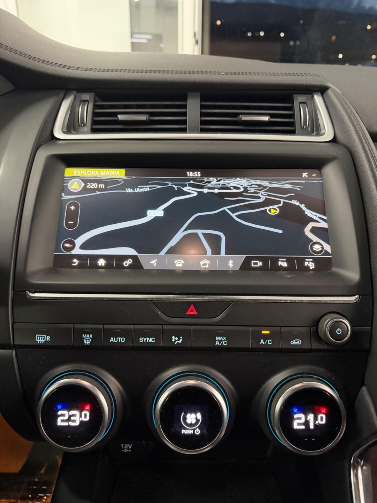 Jaguar E-Pace 2.0D 150 CV R-Dynamic FINANZIABILE