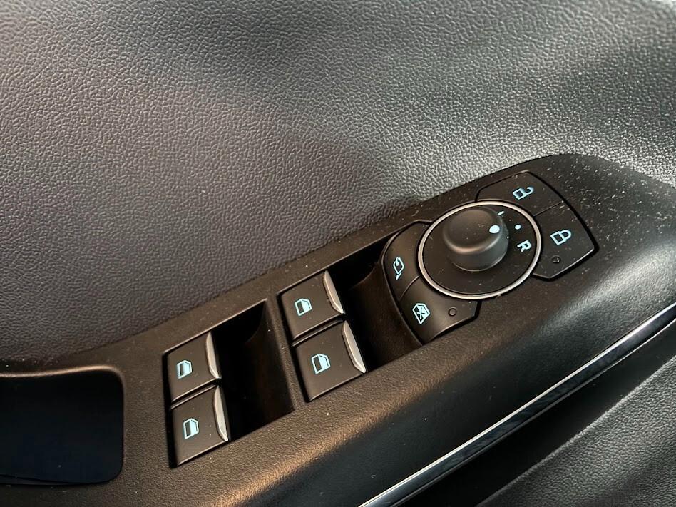 Ford Puma 1.0 EcoBoost Hybrid 125 CV S&S aut. ST-Line neopatentati