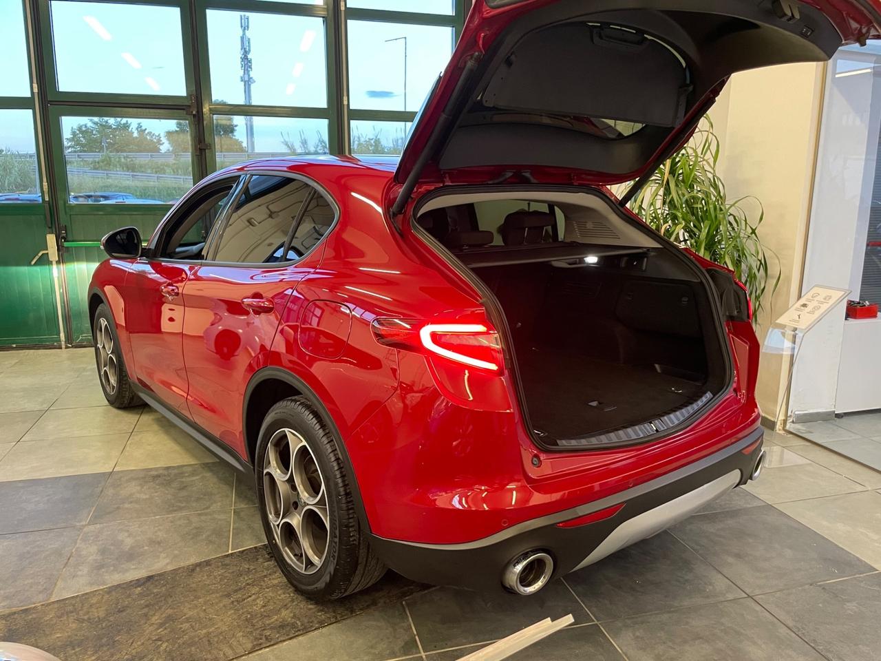 Alfa Romeo Stelvio 2.2 Turbodiesel 160 CV AT8 RWD Sport-Tech