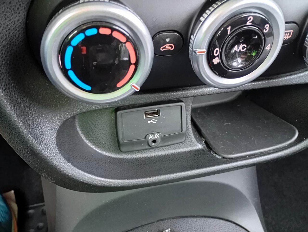 Fiat 500 L 0.9 TwinAir Natural Power Lounge-2014