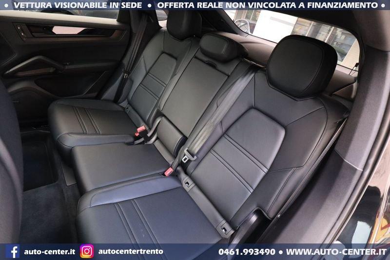 Porsche Cayenne Coupè 3.0 V6 Coupè E-Hybrid Black Edition Sport Design