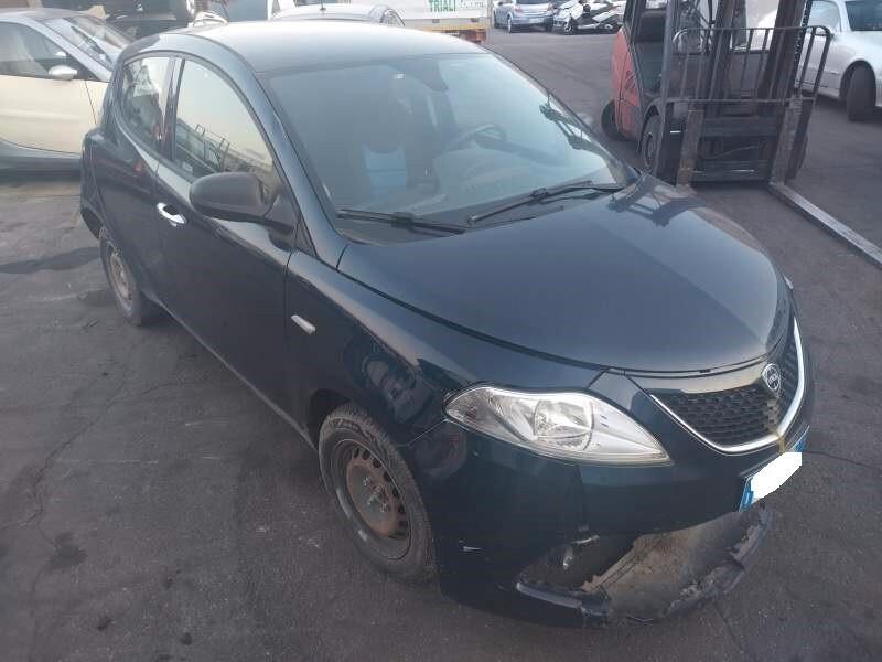 Lancia Ypsilon 1.3 MJT 16V 95 CV 5 porte S&S Silver