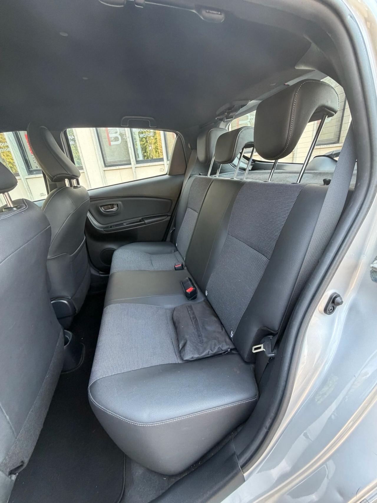 Toyota Yaris 1.0 5 porte Active
