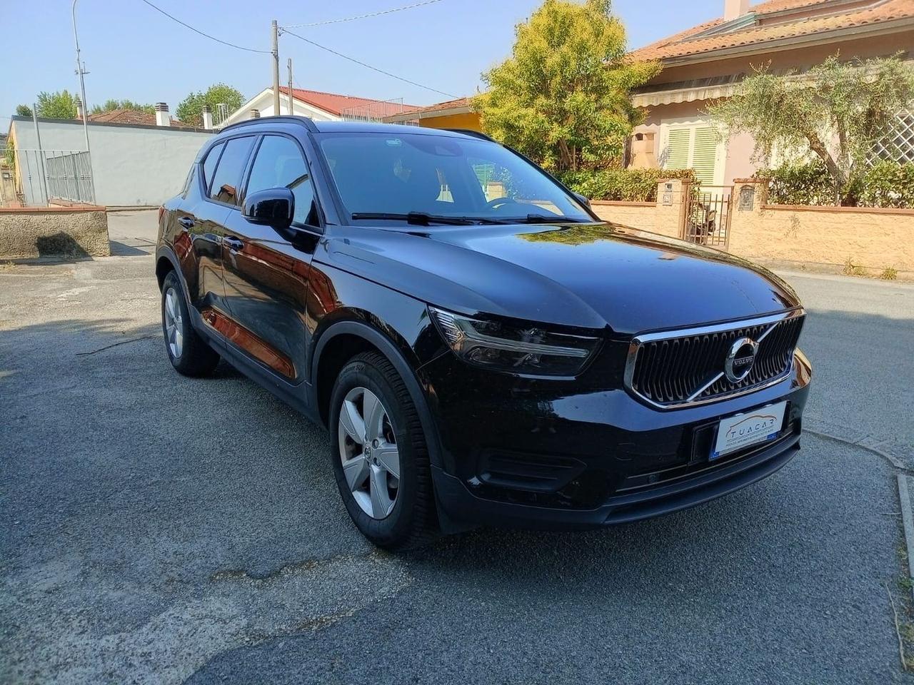 Volvo XC40 Business D3  #6218