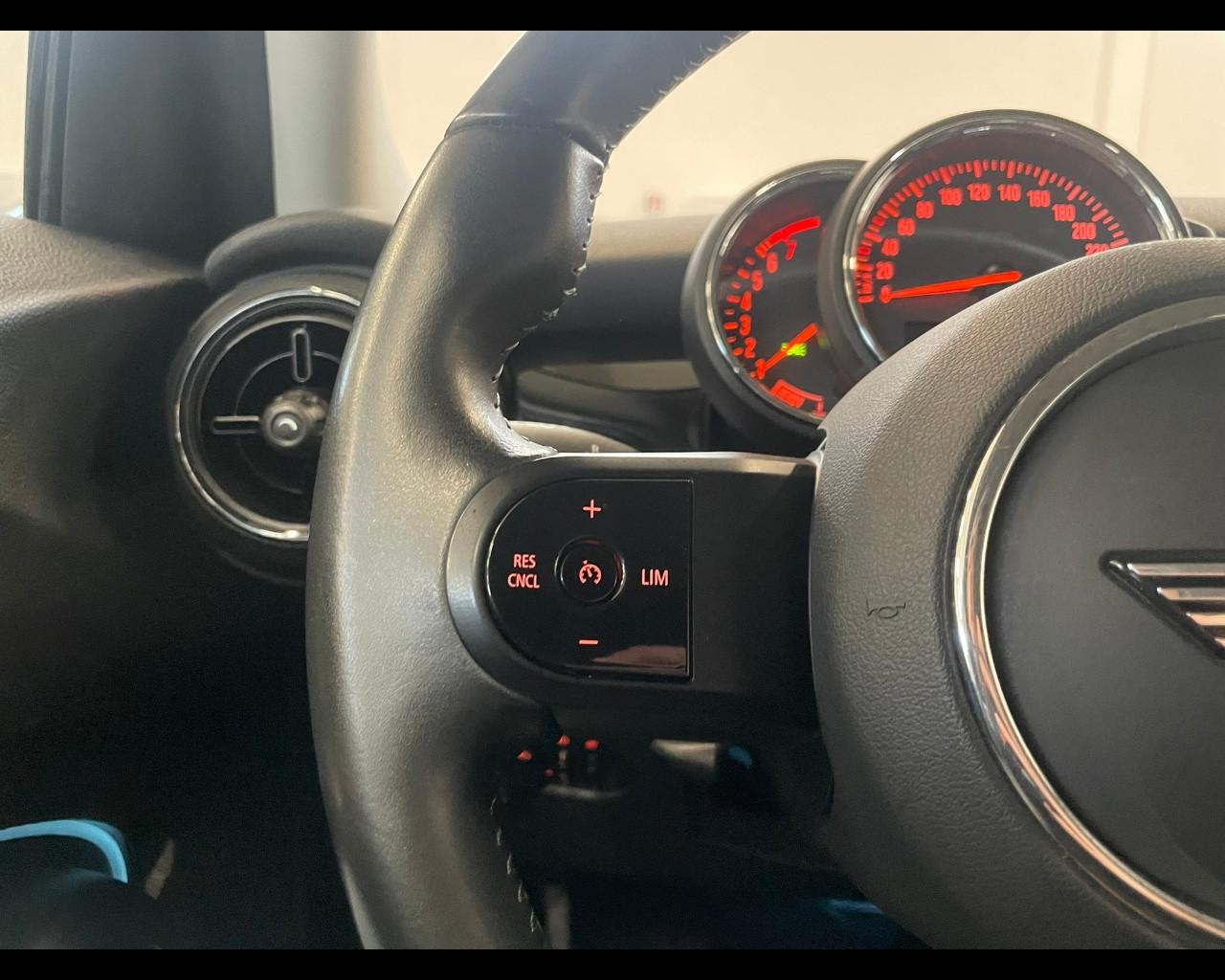 MINI Mini 5 porte (F55) - Mini 1.5 Cooper Camden 5 porte