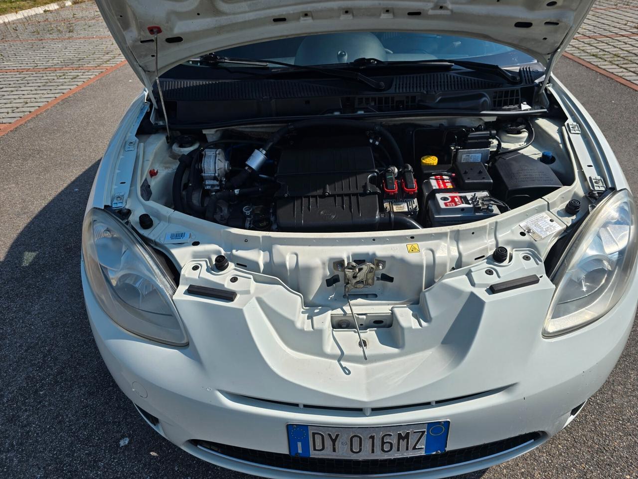 Lancia Ypsilon 1.4 GPL NEOPATENTATI