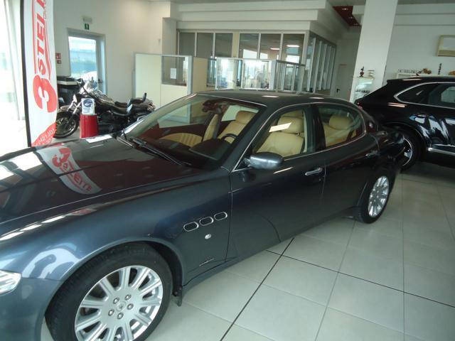 MASERATI Quattroporte 4.2 V8