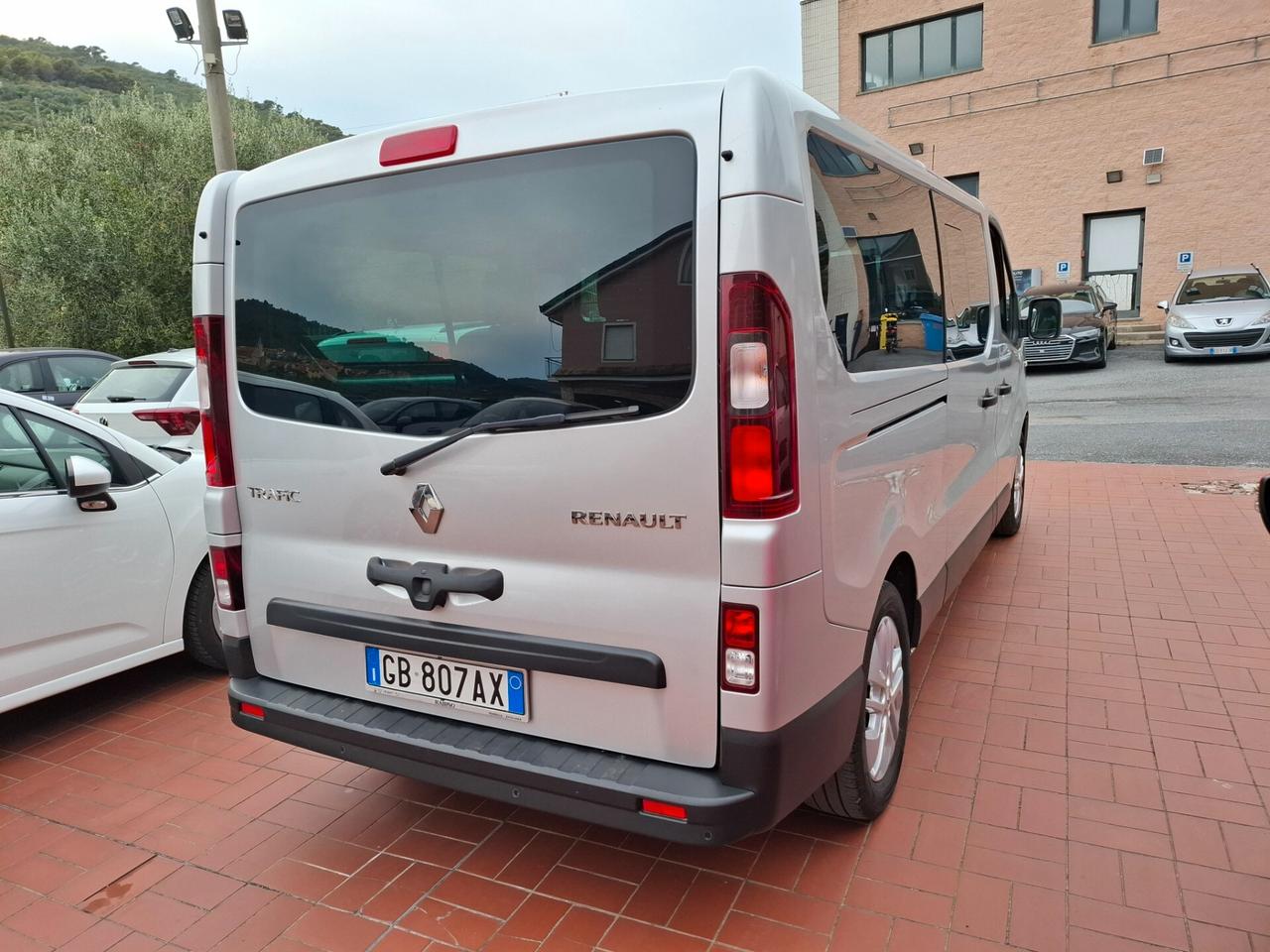 Renault Trafic T29 2.0 dCi 145CV PL-TN Intens Heavy Energ