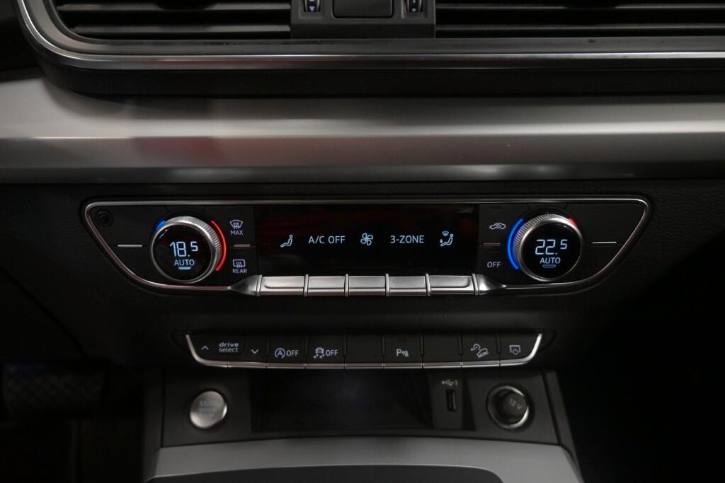 AUDI Q5 SPORTBACK 40 TDI 204CV S-TRONIC QUATTRO BUSINESS ADVANCED ( FARI LED - VIRTUAL COCKPIT - CLIMA TRIZONA - CRUISE - NAVI - MIRROR - PDC - TELECAMERA POST. - CERCHI 18 )