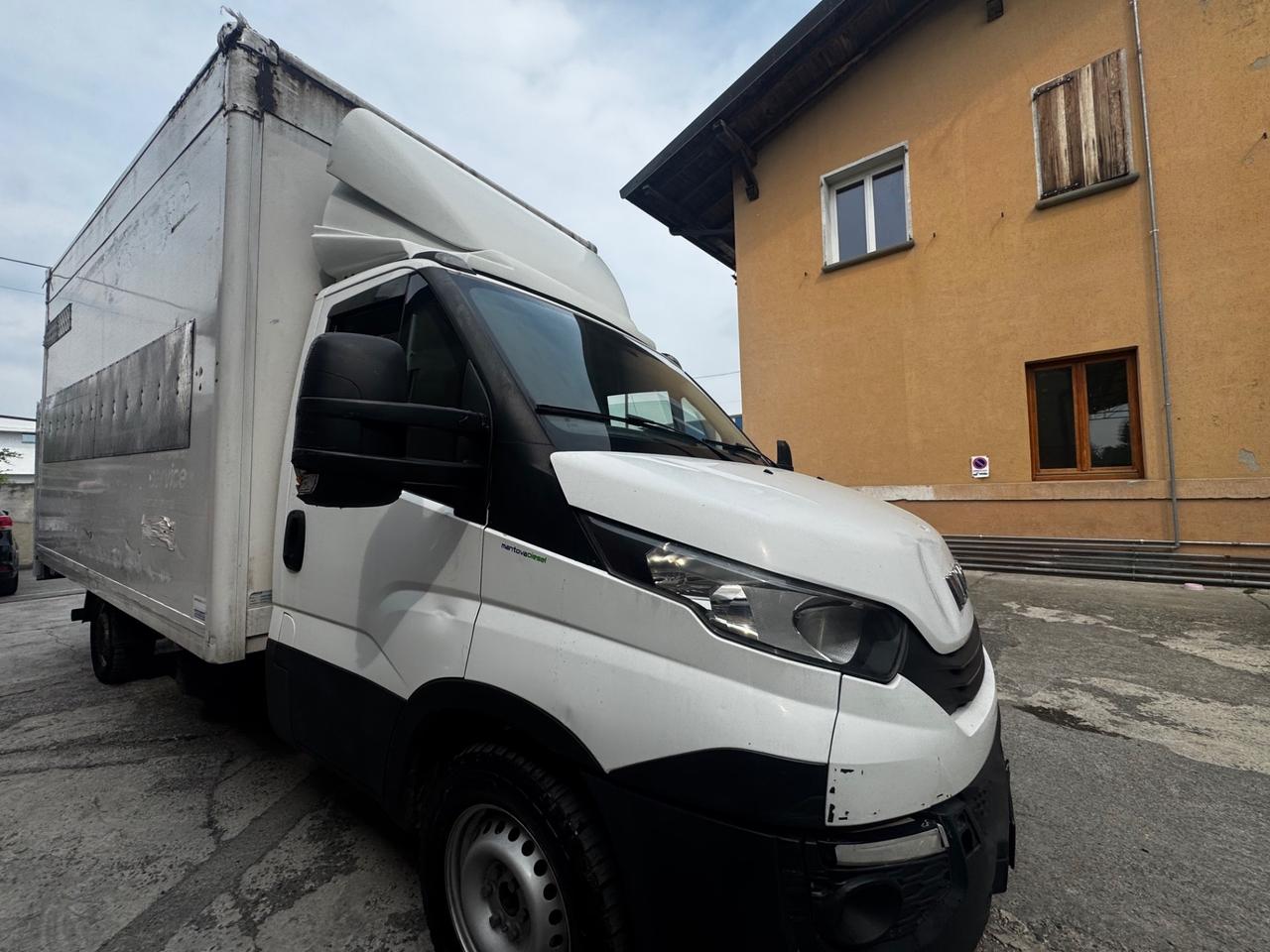Iveco Daily , 2.3 diesel, 2028