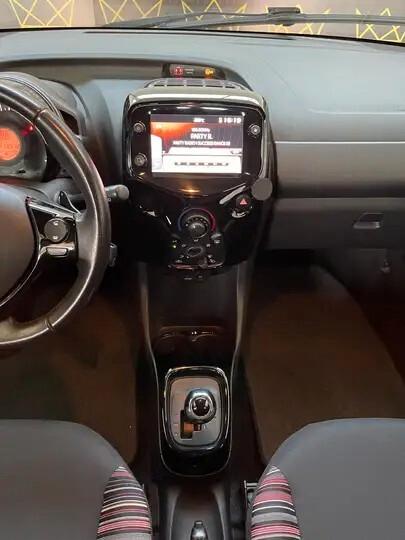 Citroen C1 VTi 72 5 porte Shine