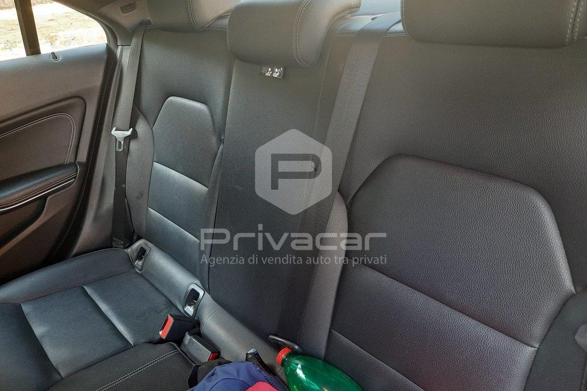 MERCEDES CLA 180 Business
