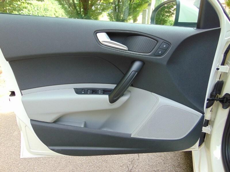 AUDI A1/S1 A1 SPB 1.6 TDI S tronic Attraction