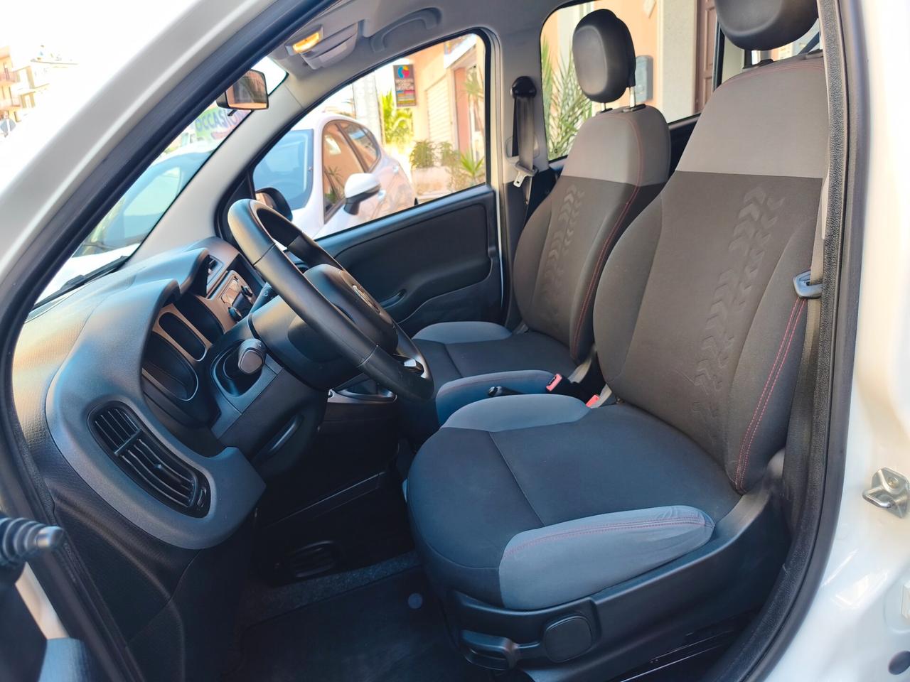 Fiat Panda 1.2 Lounge benzina 70 CV - 2021