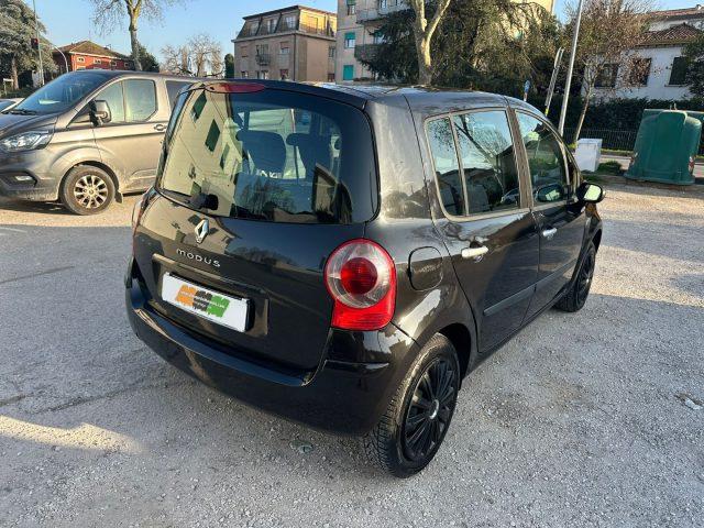 RENAULT Modus 1.2 16V Dynamique