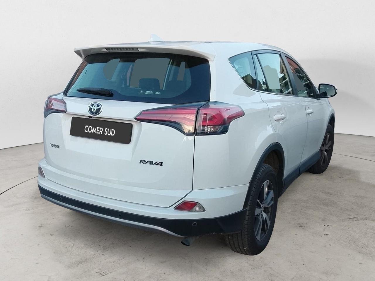 TOYOTA Rav4 IV 2016 - Rav4 2.0 d-4d Exclusive 2wd mt