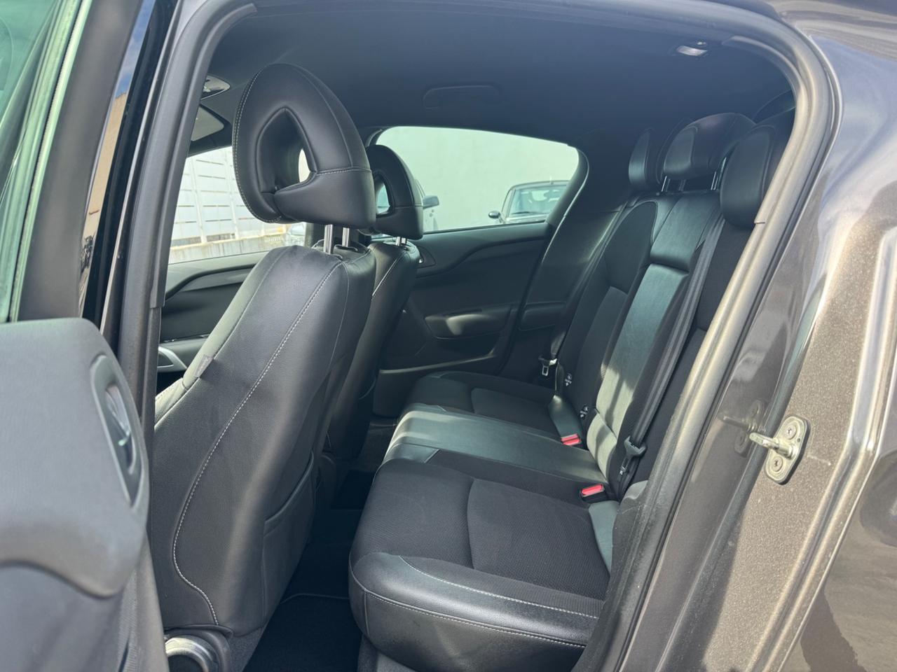 Ds DS4 4 1.2 BENZINA 130CV Sport Chic 2015