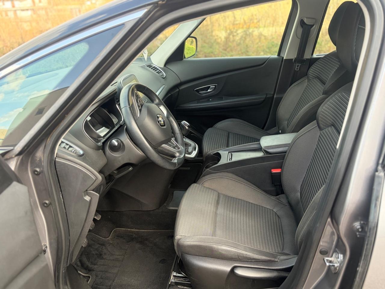 Renault Grand Scenic Blue dCi 120 CV Initiale Paris