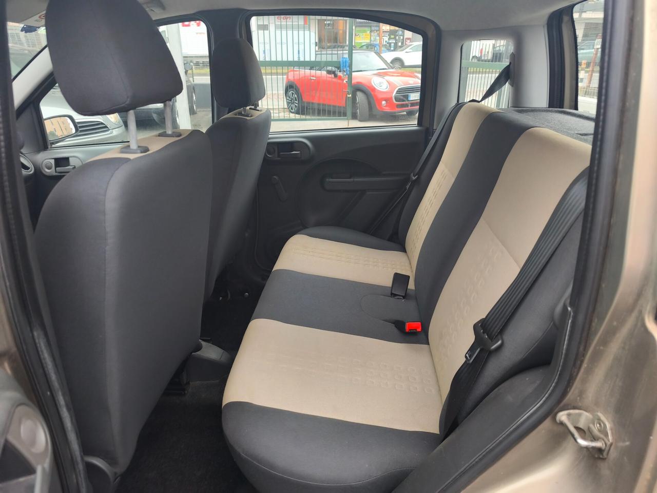 Fiat Panda 1.2 Dualogic Dynamic