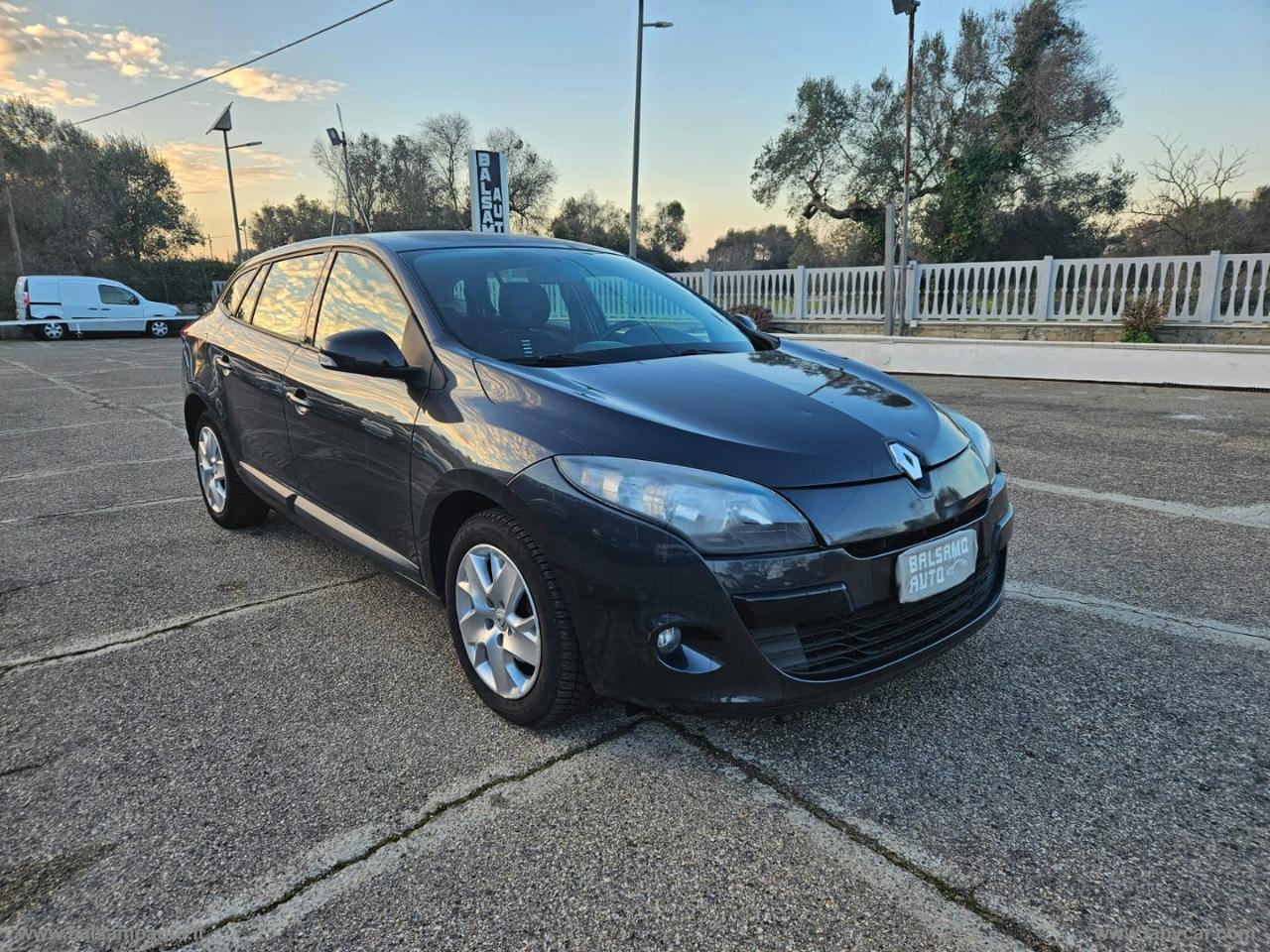 RENAULT Mégane 1.5 dCi 110 CV ST Attractive